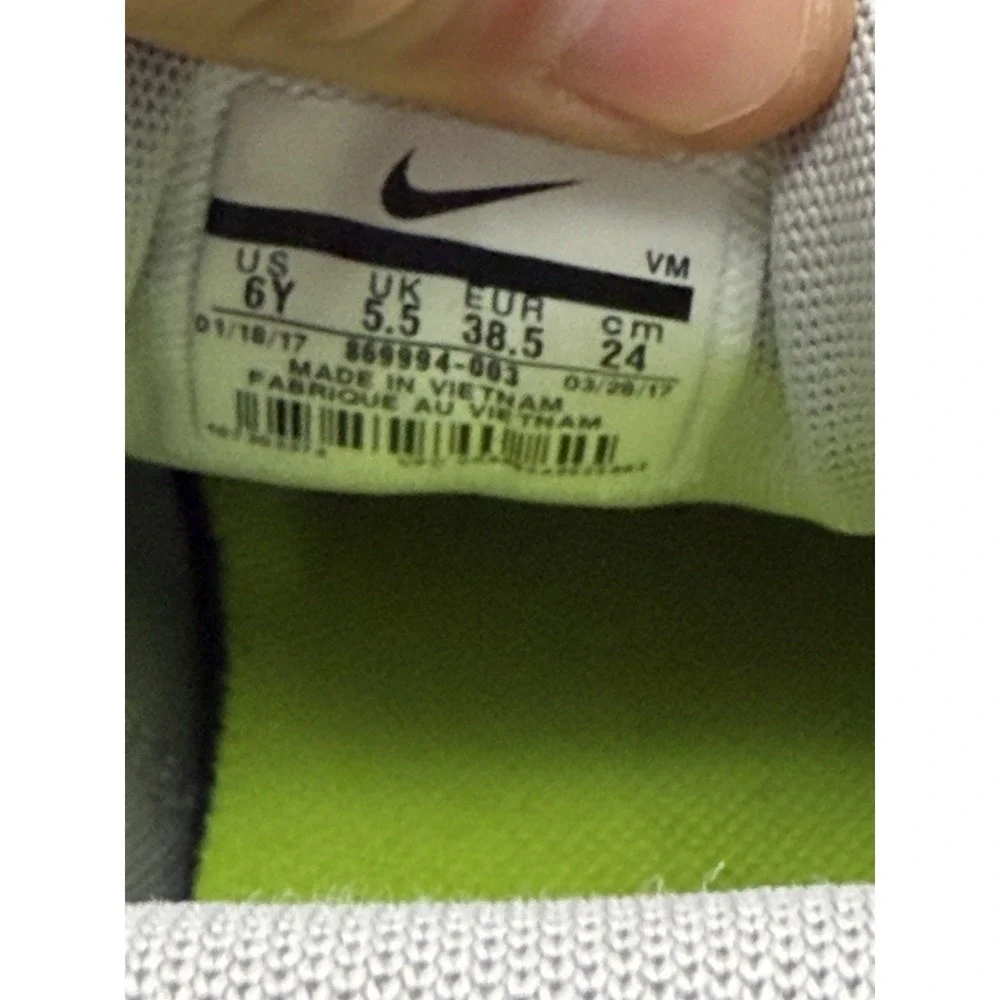 Nike Air Max Sequent 2 GS Gray Hot Punch Running Shoes Youth Size 6Y Athletic